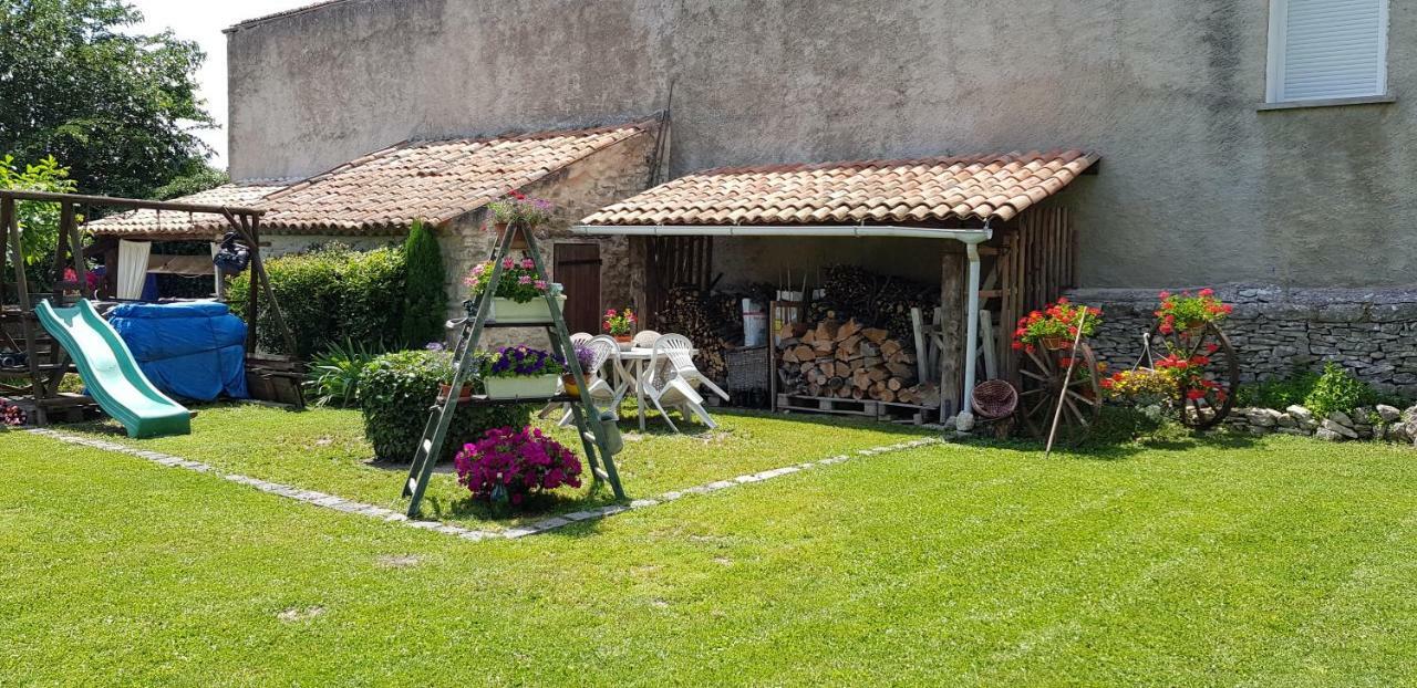 Вилла Grange Voutee Avec Jardin Ман Экстерьер фото